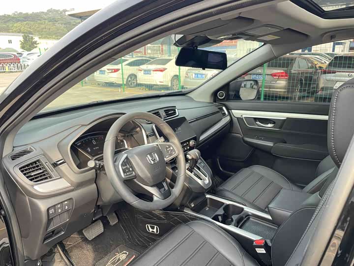 Фото 8 - Honda CR-V