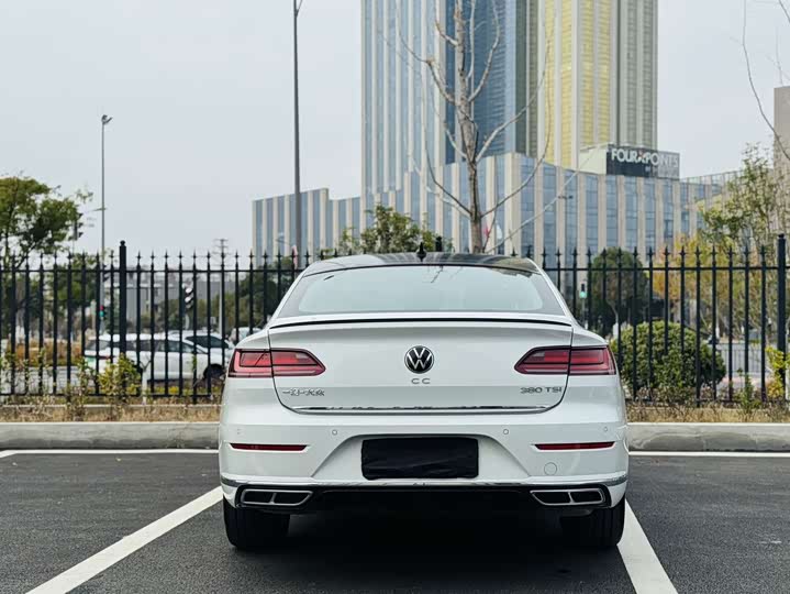 Фото 8 - Volkswagen CC