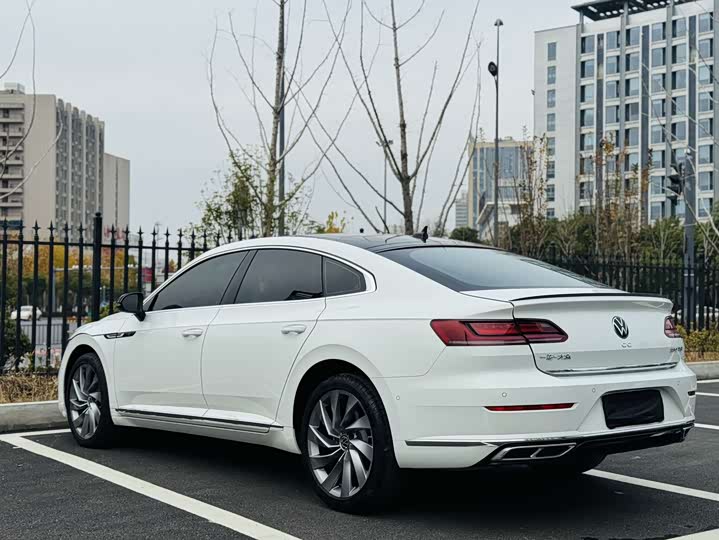 Фото 9 - Volkswagen CC