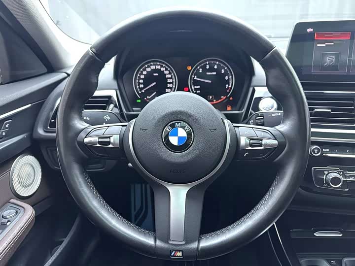 Фото 8 - BMW 1 Series