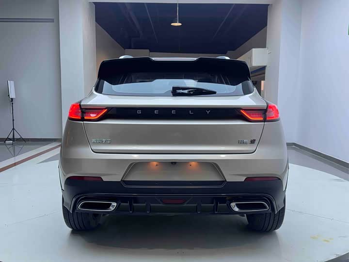 Фото 5 - Geely Emgrand GS