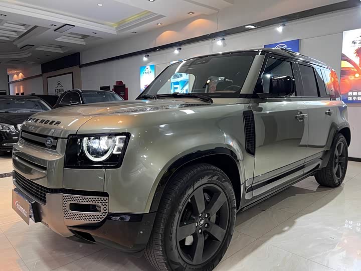 Фото 1 - Land Rover Defender