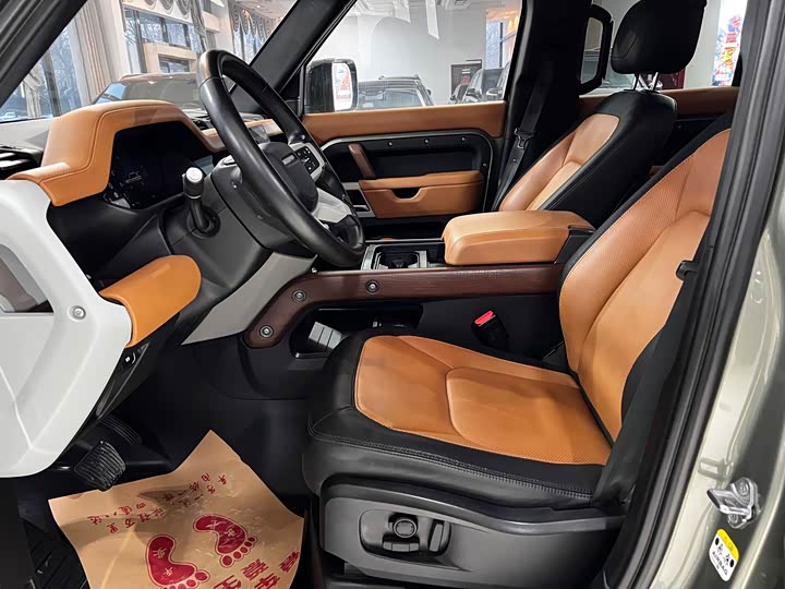 Фото 4 - Land Rover Defender