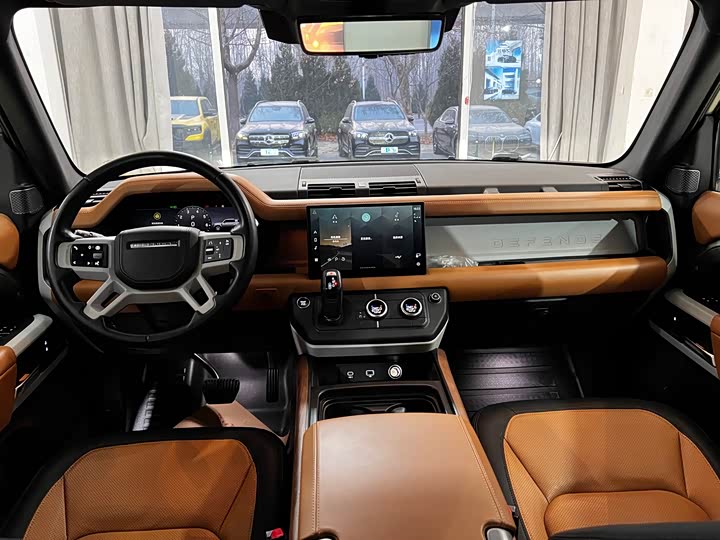 Фото 7 - Land Rover Defender