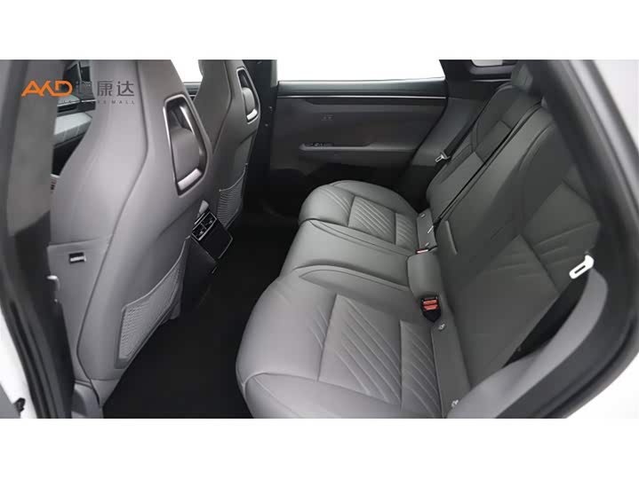 Фото 7 - Zeekr 001