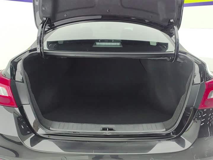 Фото 4 - Nissan Sylphy