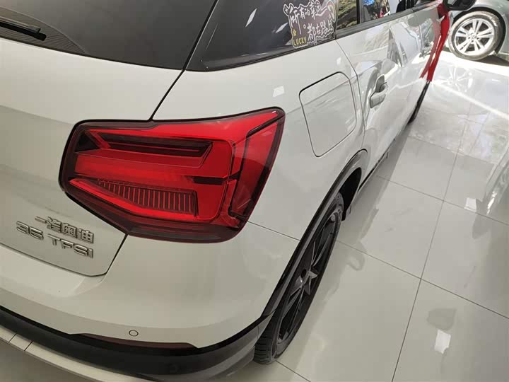 Фото 8 - Audi Q2L
