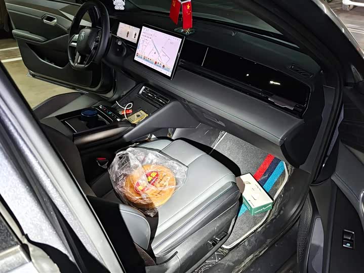 Фото 8 - BYD Qin L