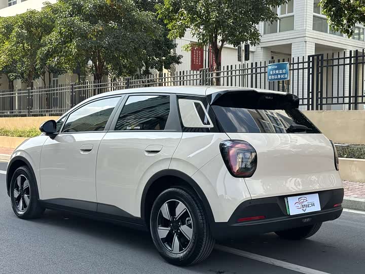 Фото 6 - GAC Aion UT