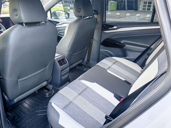 Фото 5 - Volkswagen ID.4 Crozz