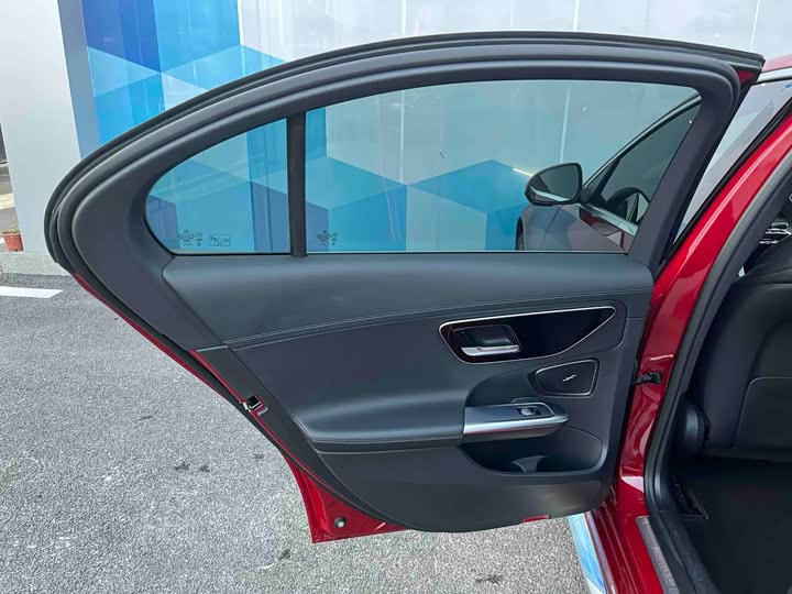 Фото 7 - Mercedes-Benz C-Class