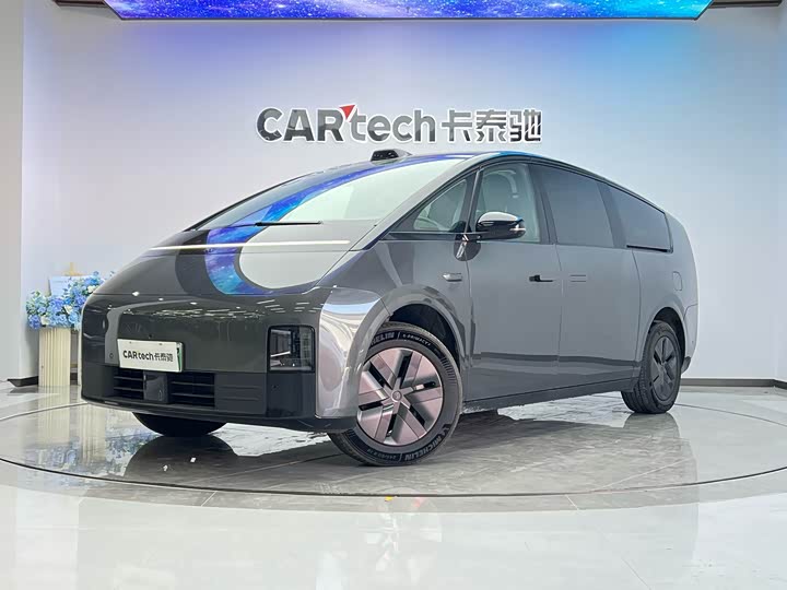 Фото 1 - LiXiang Mega