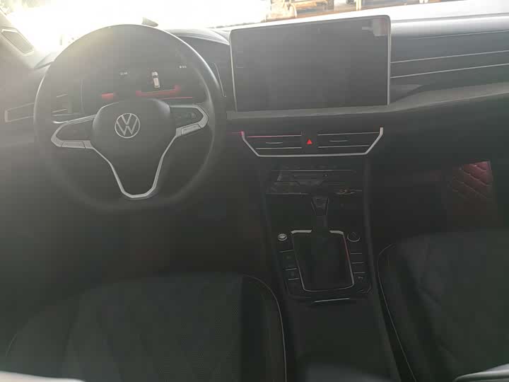 Фото 9 - Volkswagen Sagitar L