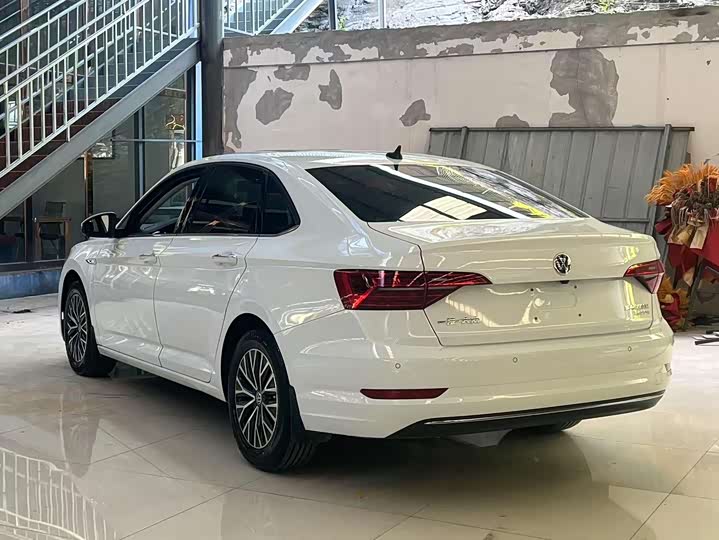 Фото 8 - Volkswagen Sagitar L