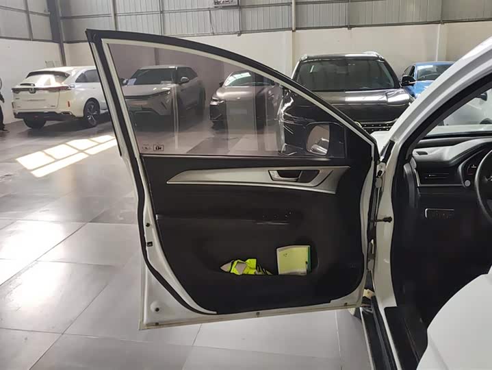 Фото 7 - Haval M6