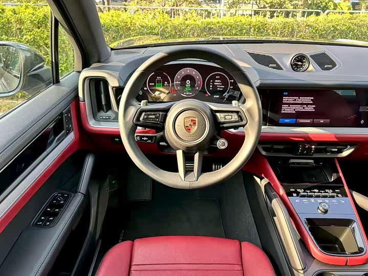 Фото 2 - Porsche Cayenne Hybrid