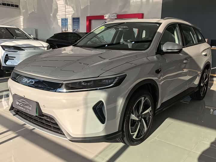 Фото 1 - BYD Sea Lion 05 DM-i Hybrid