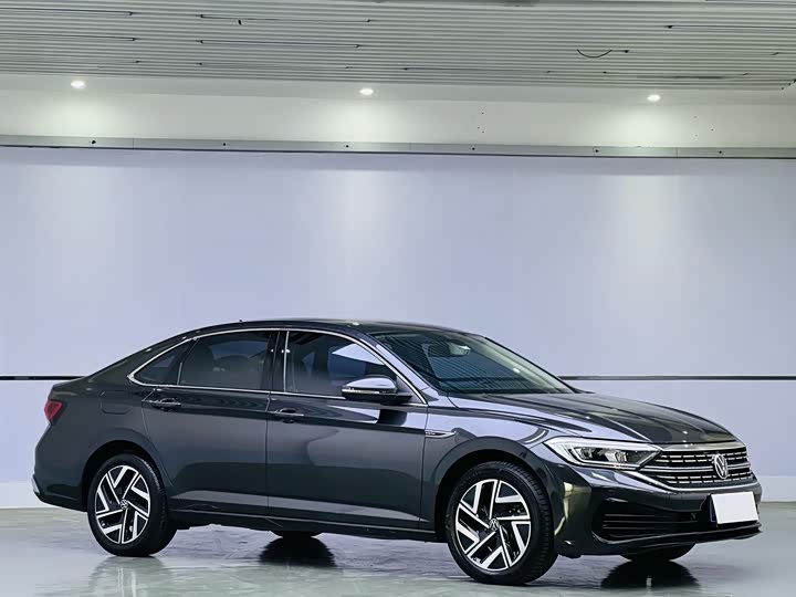 Фото 3 - Volkswagen Sagitar L