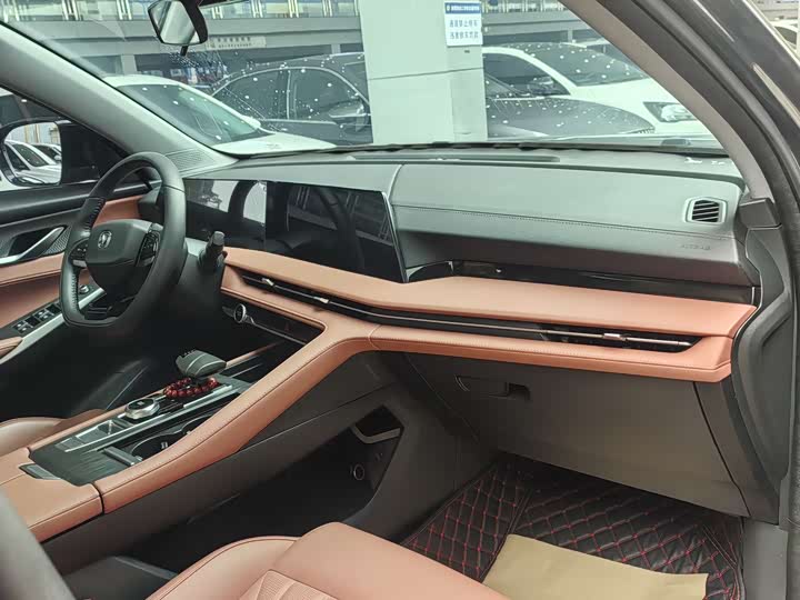 Фото 9 - Changan CS75 Plus