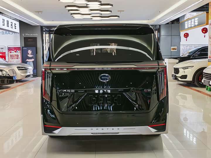 Фото 4 - GAC Trumpchi E9