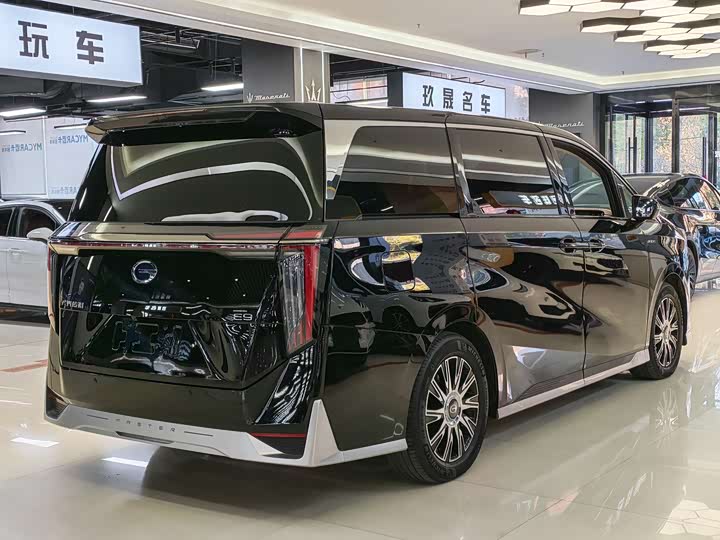 Фото 6 - GAC Trumpchi E9