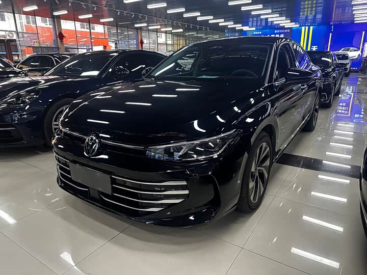 Фото 1 - Volkswagen Passat