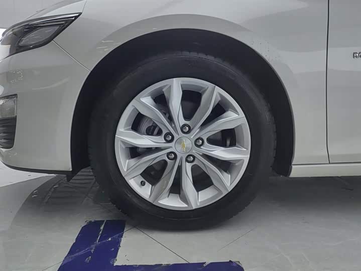 Фото 6 - Chevrolet Malibu XL