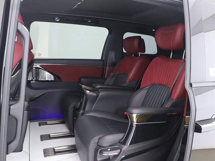 Фото 6 - GAC Trumpchi M8