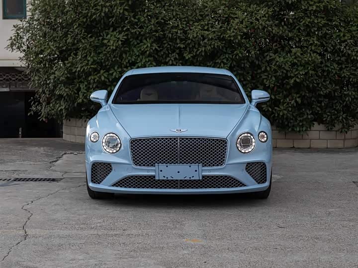 Фото 2 - Bentley Continental GT
