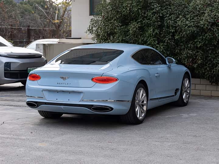 Фото 5 - Bentley Continental GT