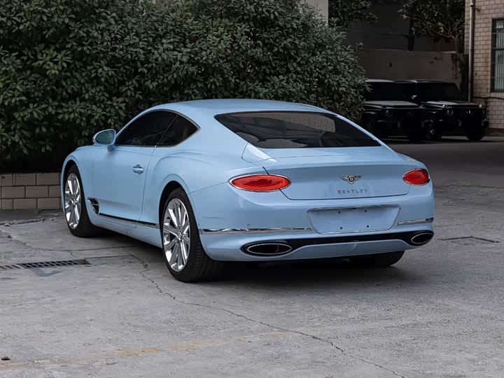 Фото 6 - Bentley Continental GT