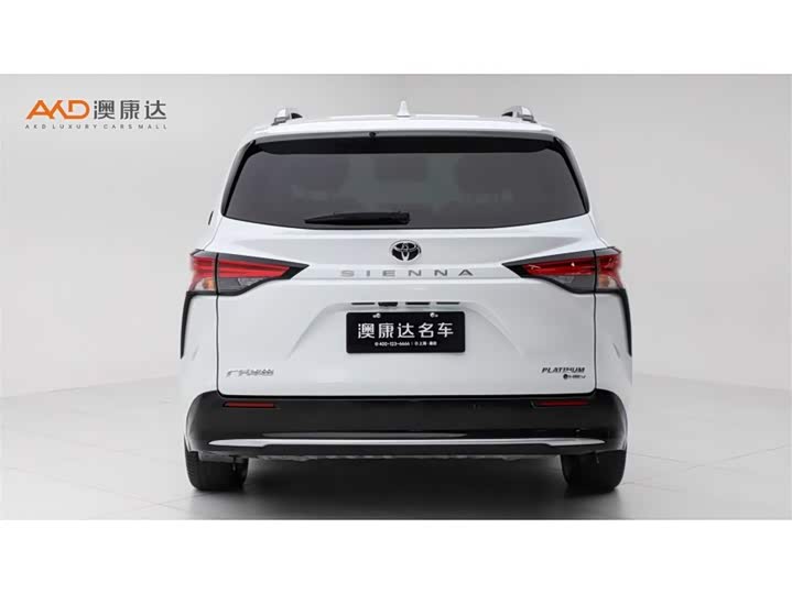 Фото 4 - Toyota Sienna