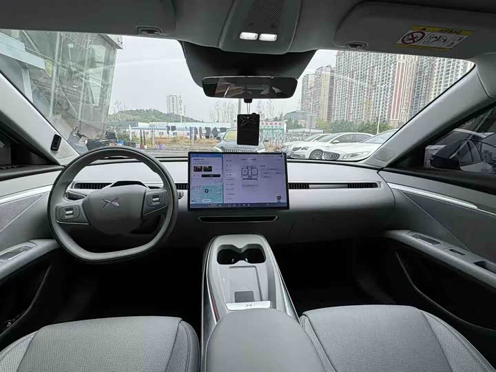 Фото 5 - XPeng Mona M03