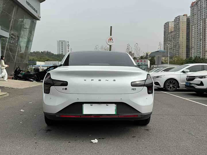 Фото 8 - XPeng Mona M03