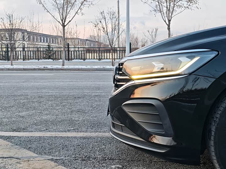 Фото 9 - Volkswagen Passat