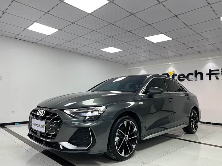 Фото 1 - Audi A3