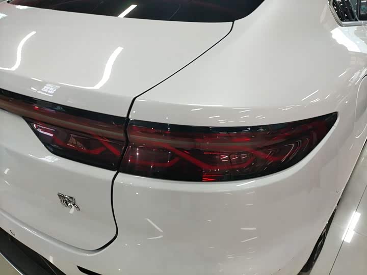 Фото 8 - BYD Han