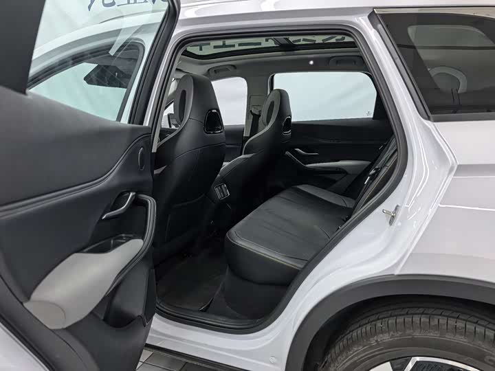 Фото 7 - BYD Sea Lion 05 DM-i Hybrid