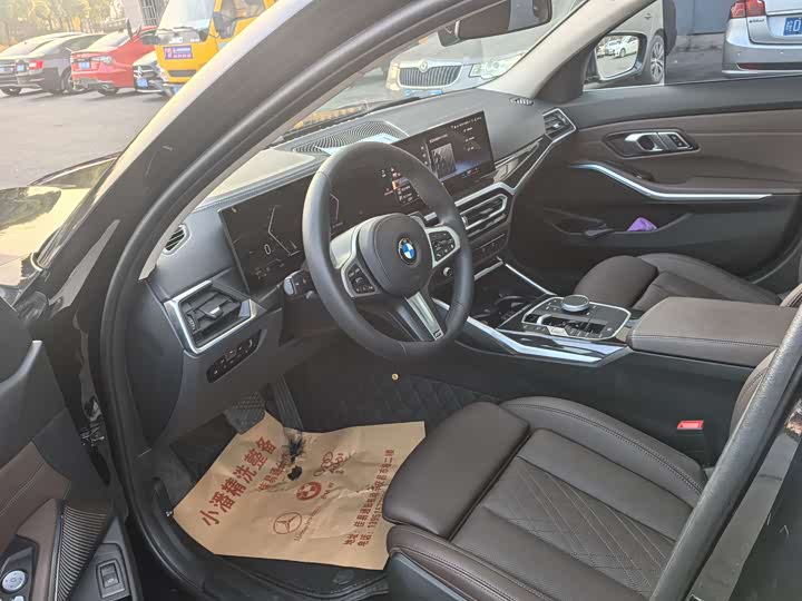 Фото 8 - BMW 3 Series