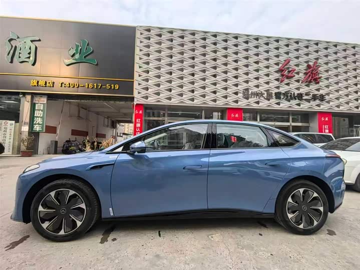 Фото 2 - Hongqi EH5 (Tiangong 05)