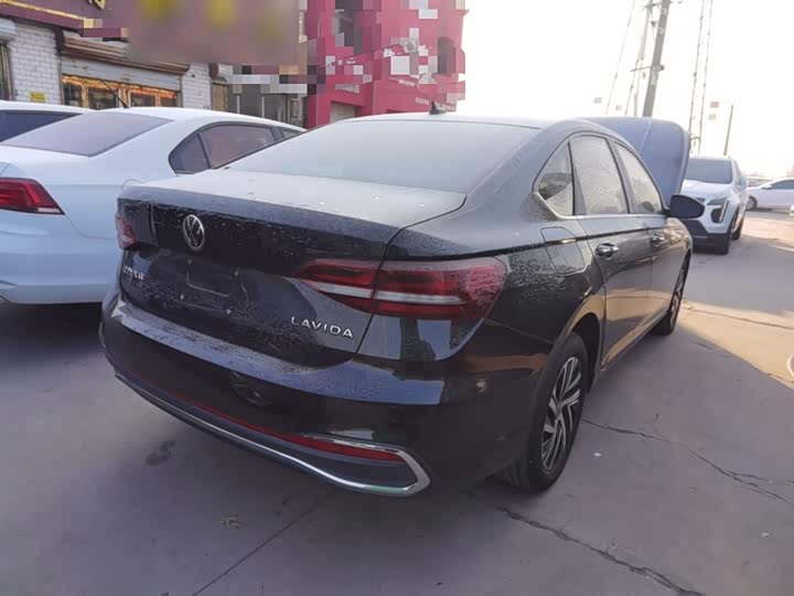 Фото 7 - Volkswagen Lavida