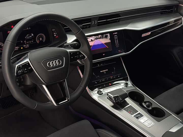 Фото 8 - Audi A6