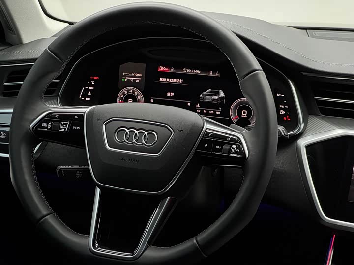 Фото 9 - Audi A6