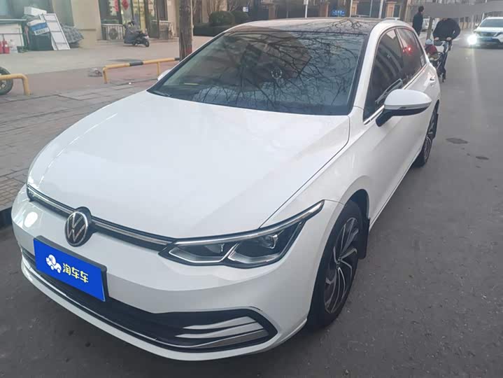 Фото 1 - Volkswagen Golf