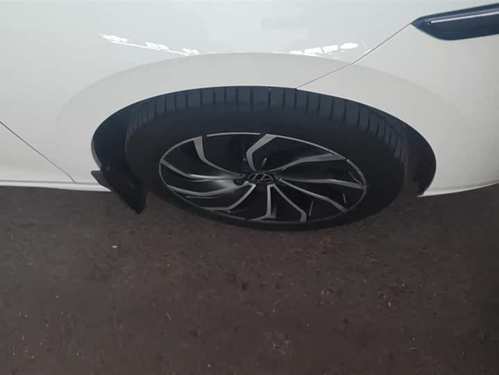 Фото 6 - Volkswagen Golf