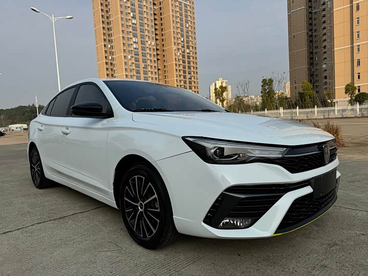 Фото 3 - Roewe i5