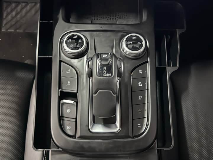 Фото 8 - Tank 300