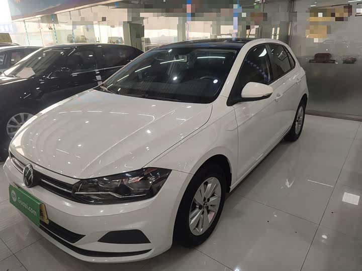 Фото 1 - Volkswagen Polo