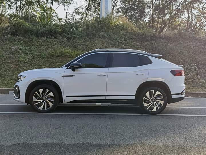 Фото 4 - Volkswagen Tayron X