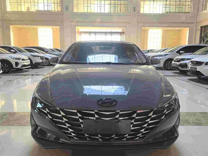 Фото 2 - Hyundai Elantra N line